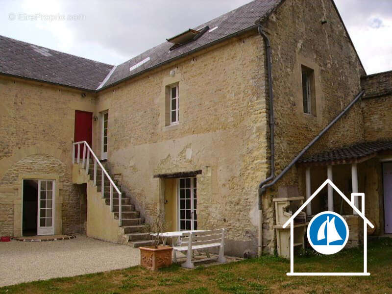 Maison à LE MANOIR