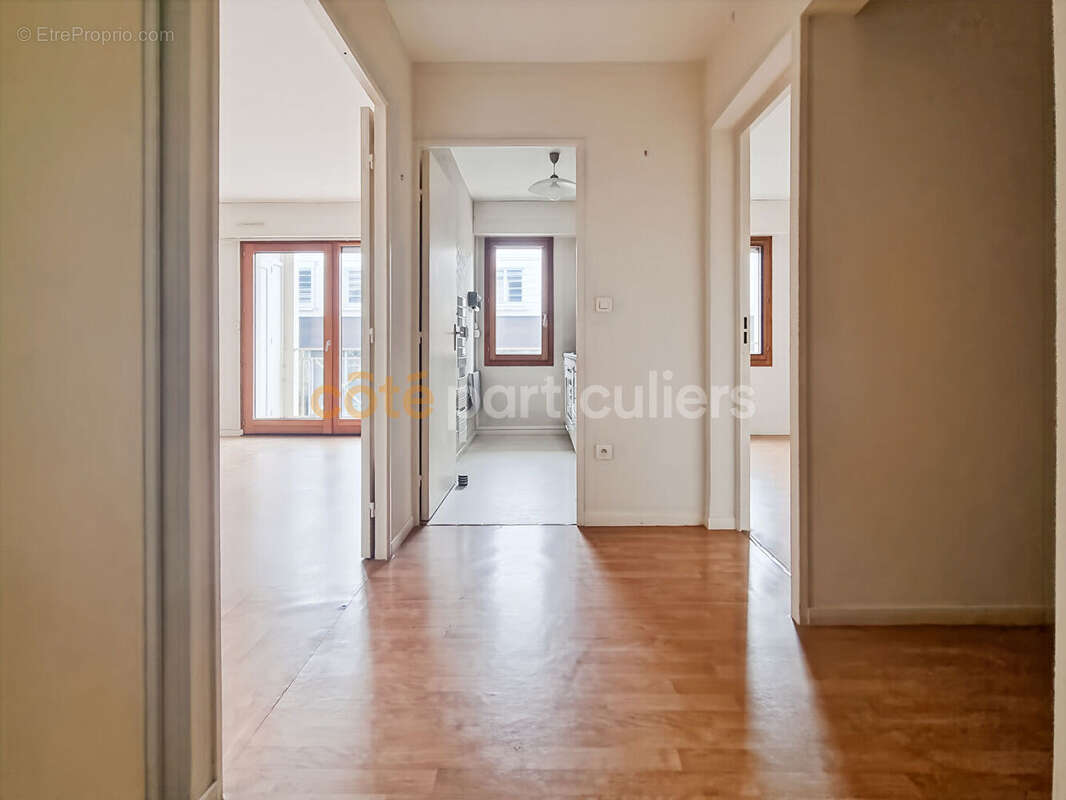 Nantes -- saint donatien -- appartement 2 pièces  -- 50 m² -- balcon -- cave - photo 3
