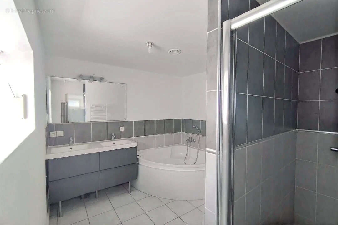 Maison 5 pièces 126m2 - photo 3