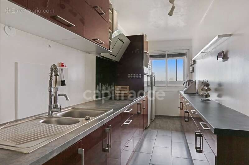 Appartement à GENNEVILLIERS