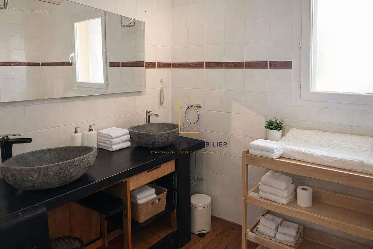 Maison à LA BASTIDONNE