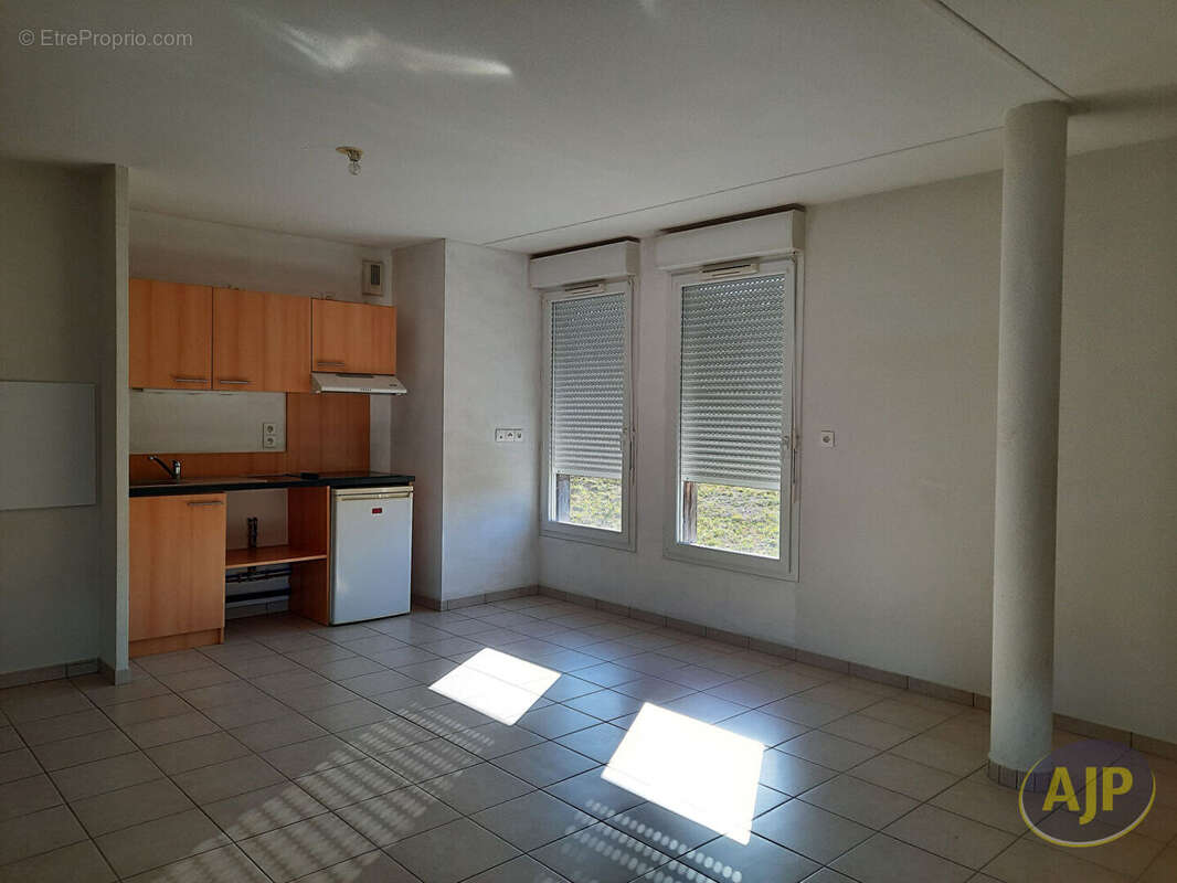 Appartement à PONS