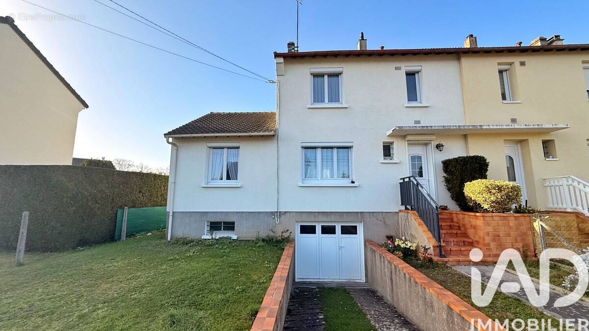 Photo 1 - Maison à BEAUVAIS