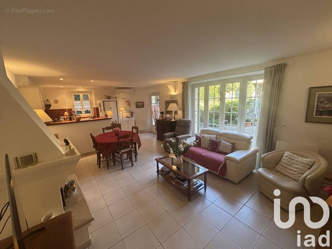 Photo 1 - Maison à COGOLIN