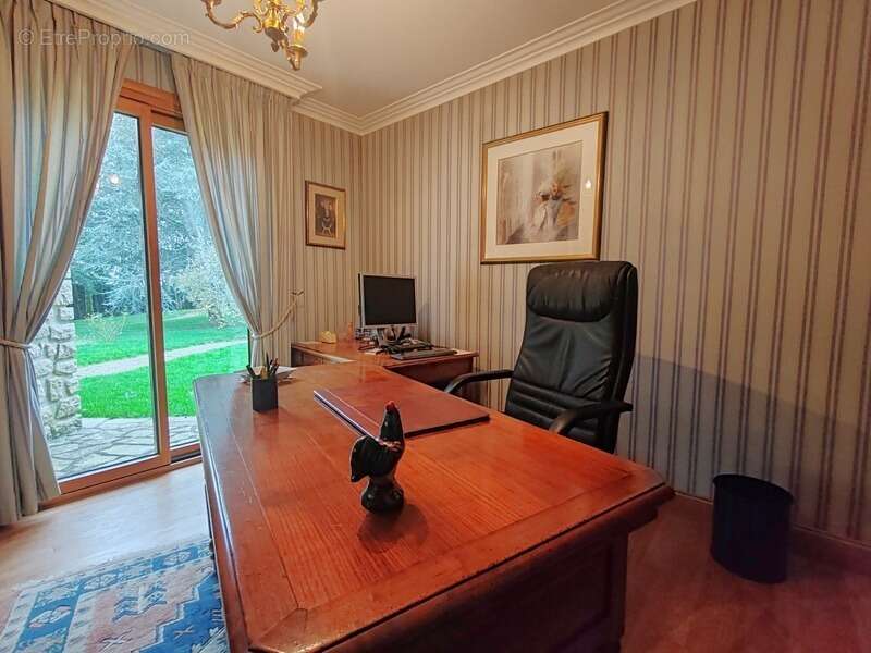 Propriete à vendre 12 pièces L'OIE (85) - photo 13