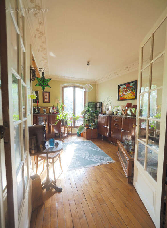 Appartement à PARIS-20E