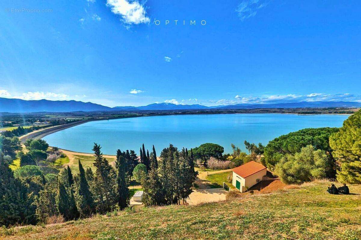 Appartement à VILLENEUVE-DE-LA-RAHO