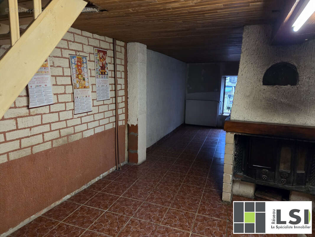 Maison 113 m² à Le Monastier-Sur-Gazeille  - photo 6