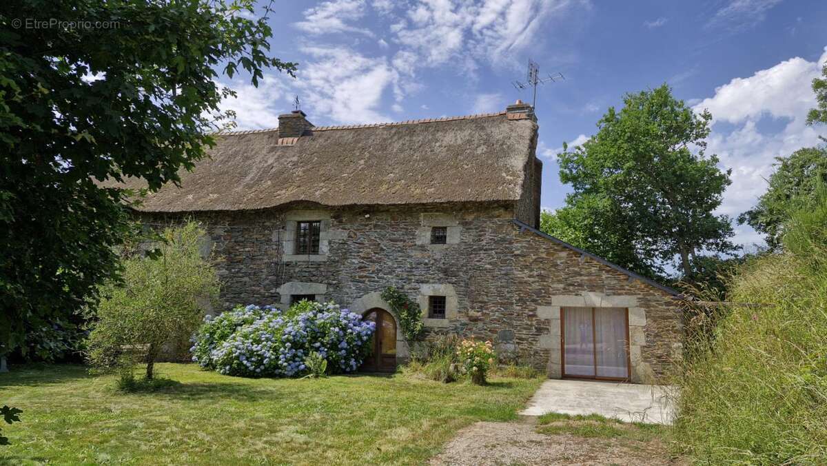 Maison à SAINT-MARTIN-DES-PRES