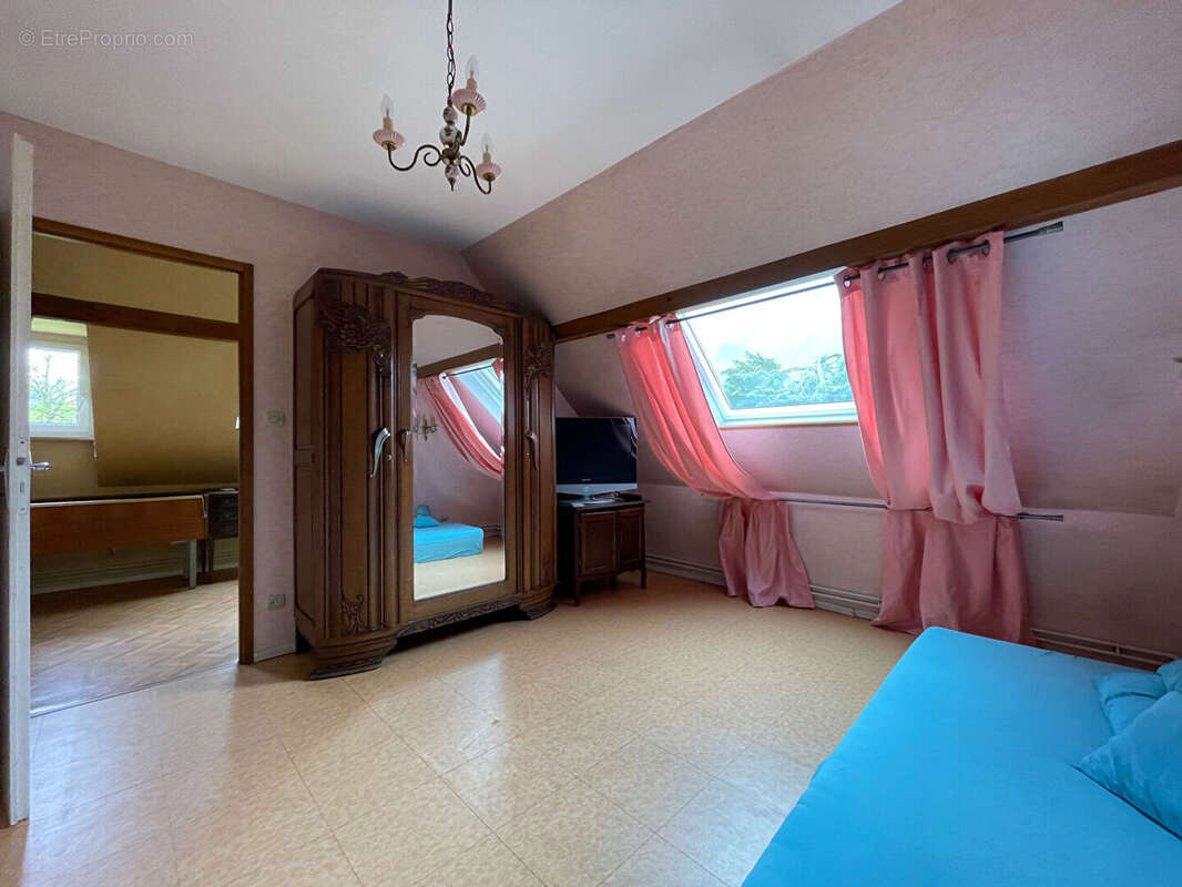 Maison à JOUY-AUX-ARCHES