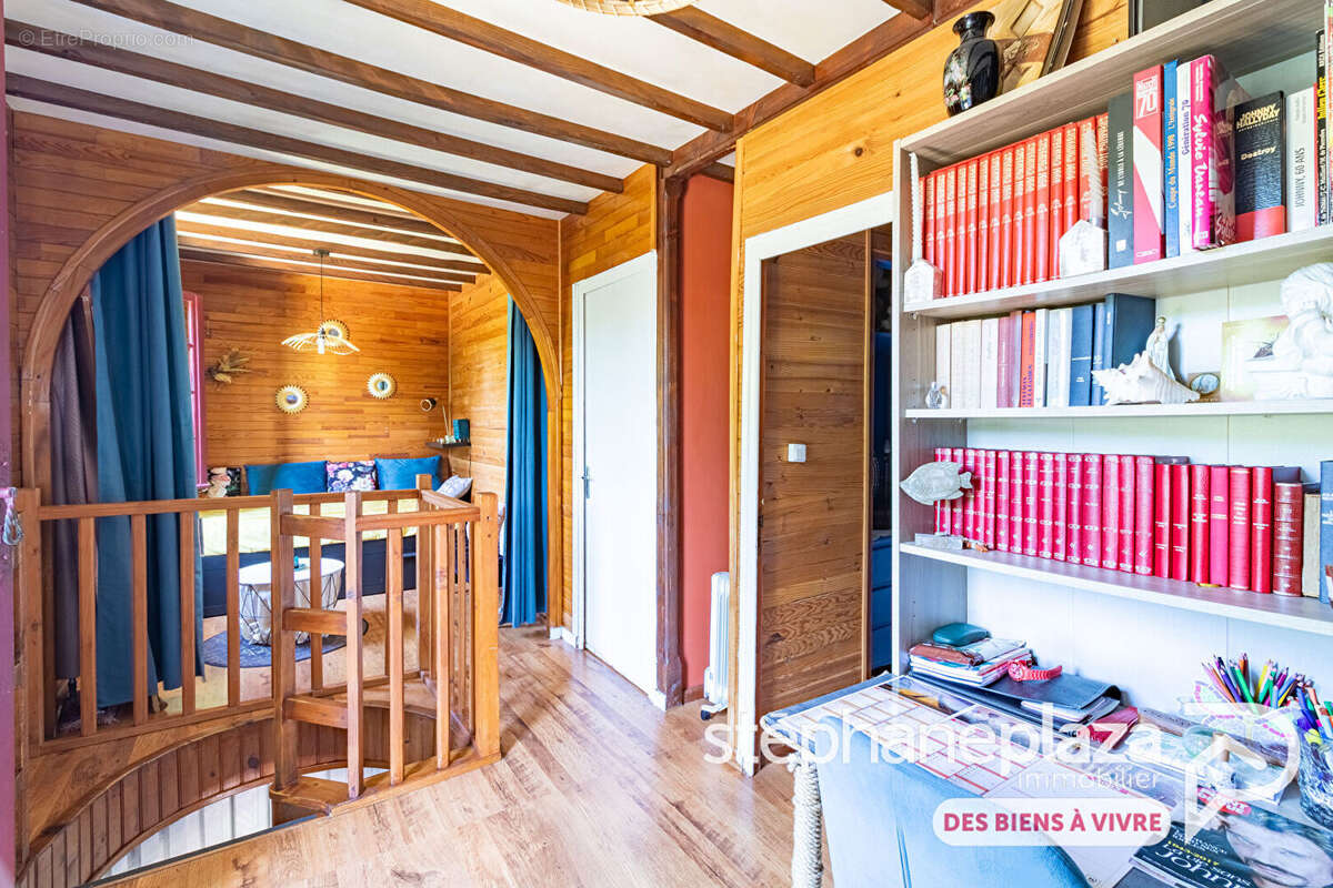 Maison Val d'Épy 3 pièces 60 m² - 3159 m² de terrain - photo 7