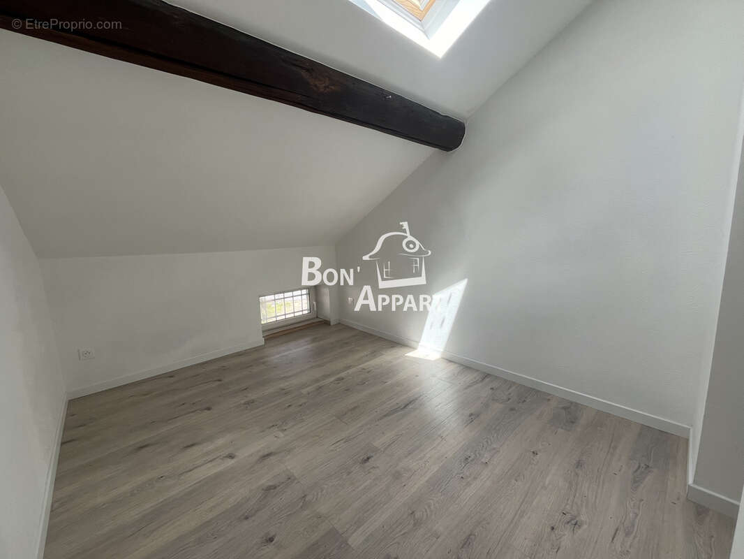 Appartement à CLOUANGE