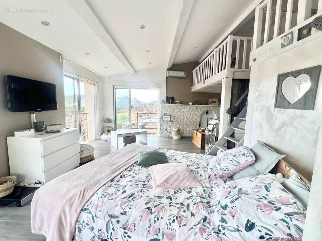Maison à CAMPS-LA-SOURCE