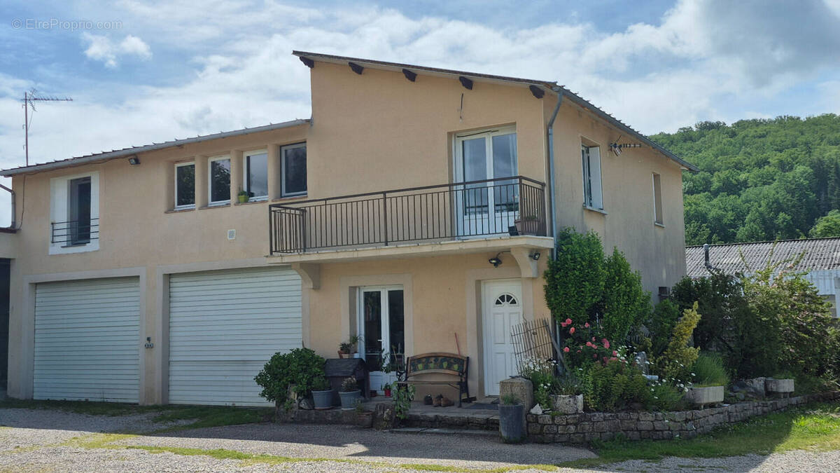 Maison à SAINT-COME-D'OLT