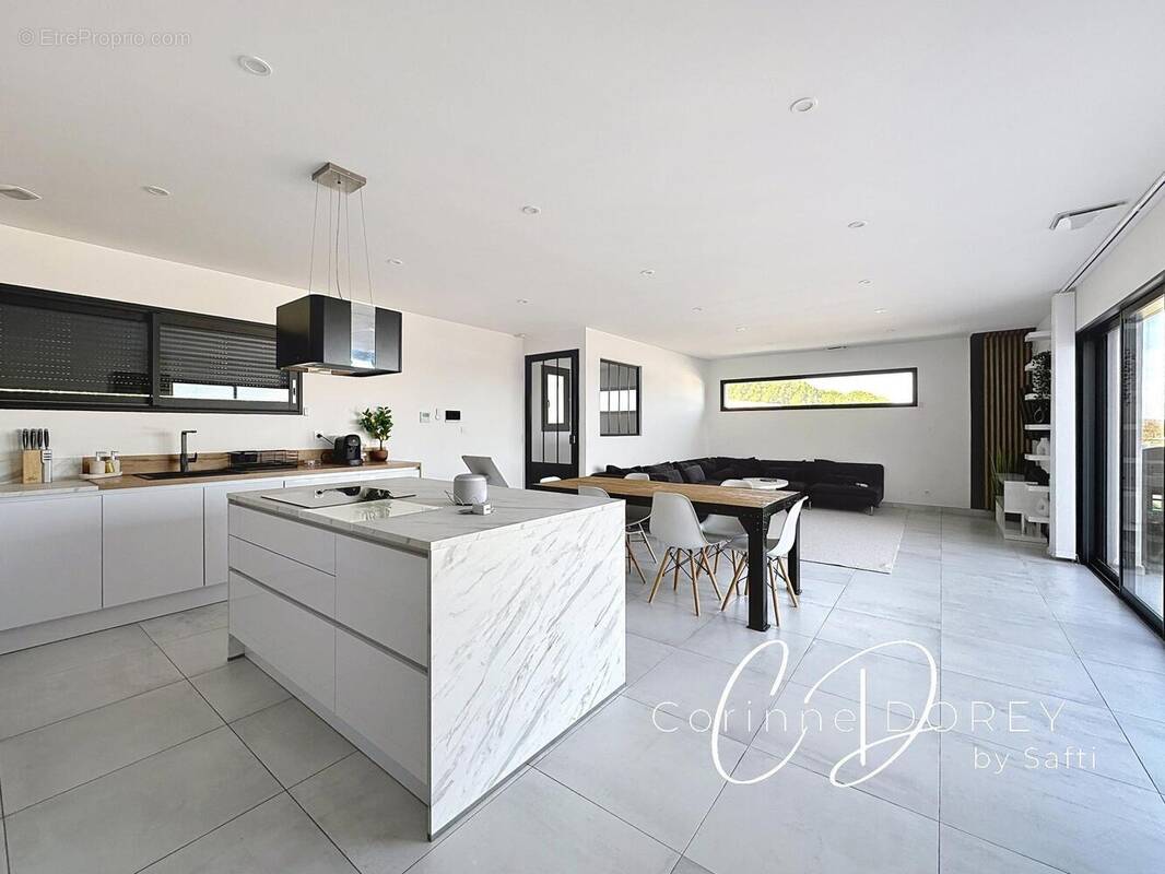 Photo 1 - Maison à SAUZET