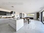 Photo 1 - Maison à SAUZET