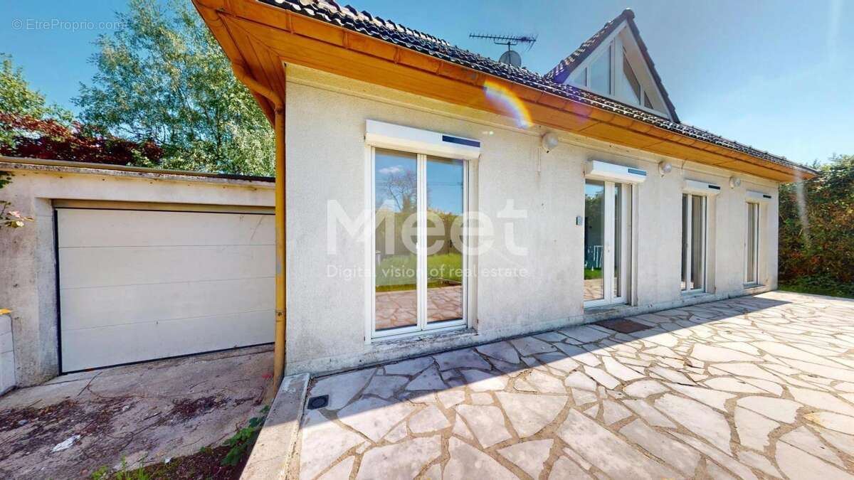 Maison à CHEROY