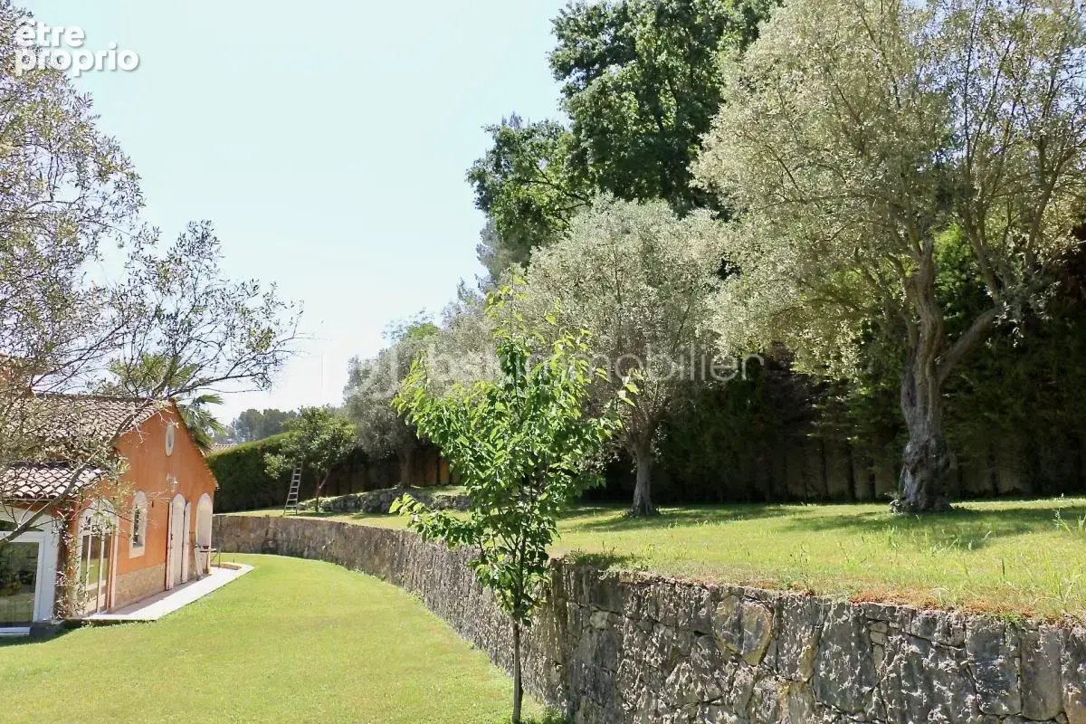 Bois d'Opio - villa avec piscine et appartement indépendant - photo 8