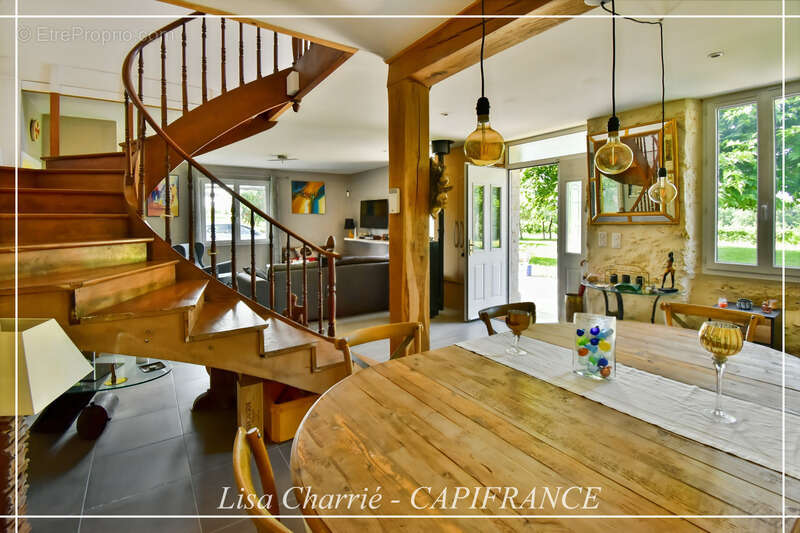 Maison à COURRENSAN