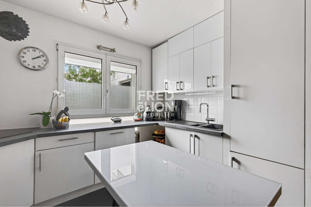 Appartement à PARIS-12E