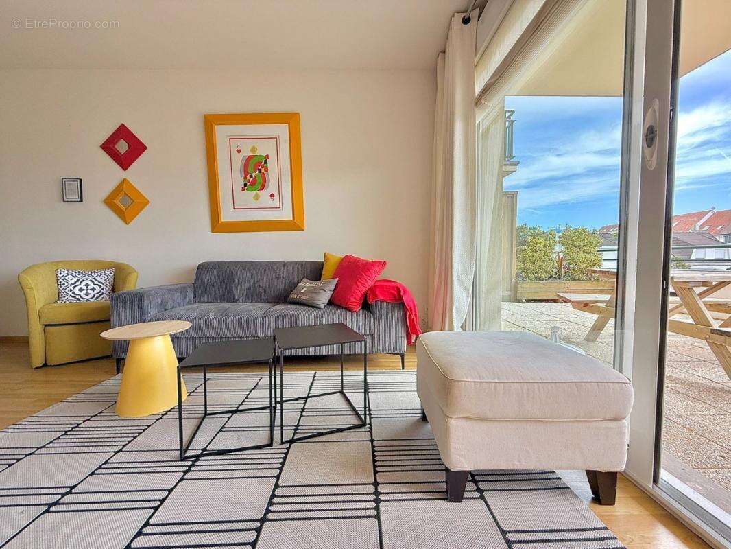 Appartement à NESLES