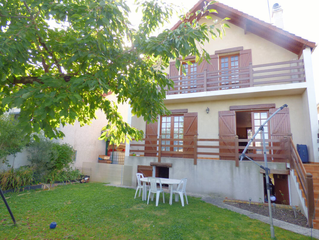Maison à HOUILLES