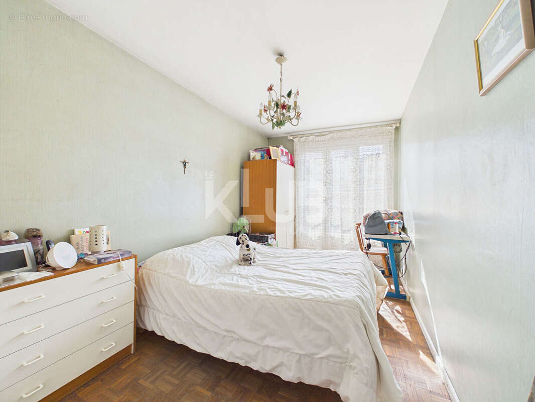 Appartement à MARSEILLE-2E