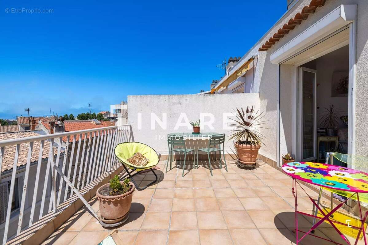 Appartement à MARSEILLE-7E