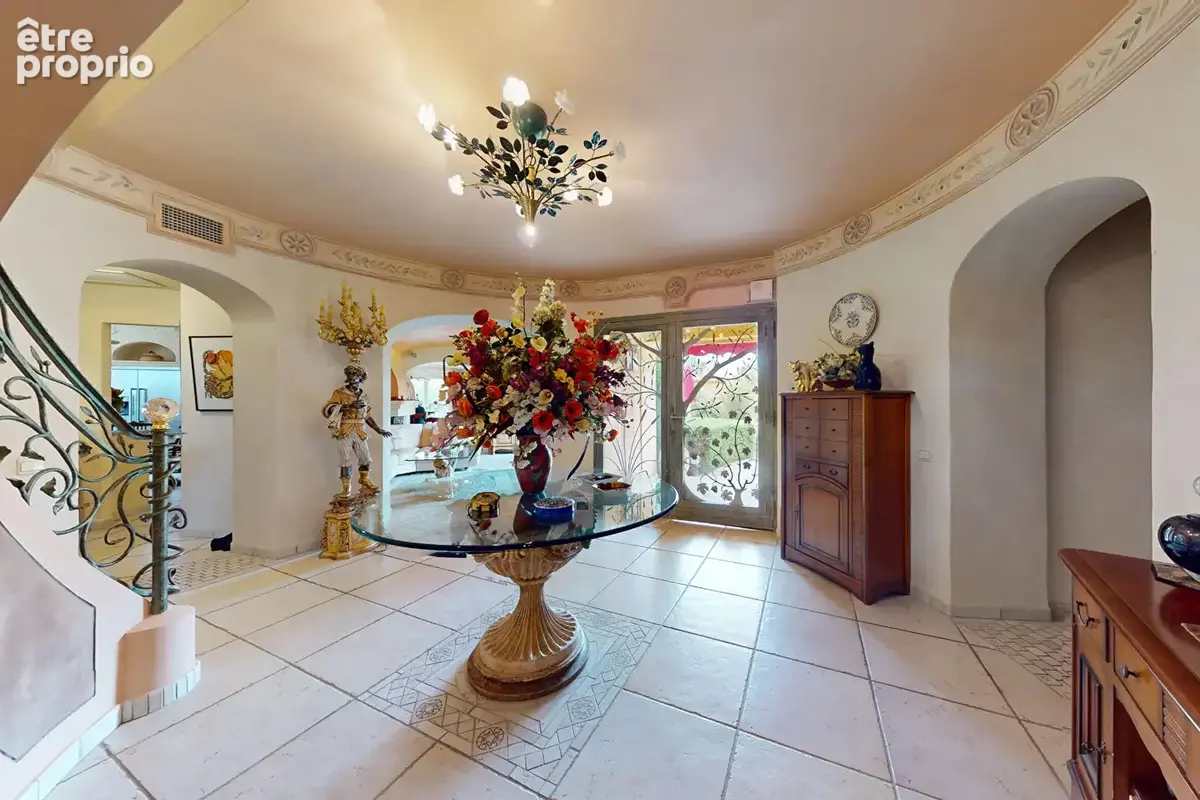 Belle Propriété atypique 207m² piscine Saint-Cyprien- 66750 - photo 3