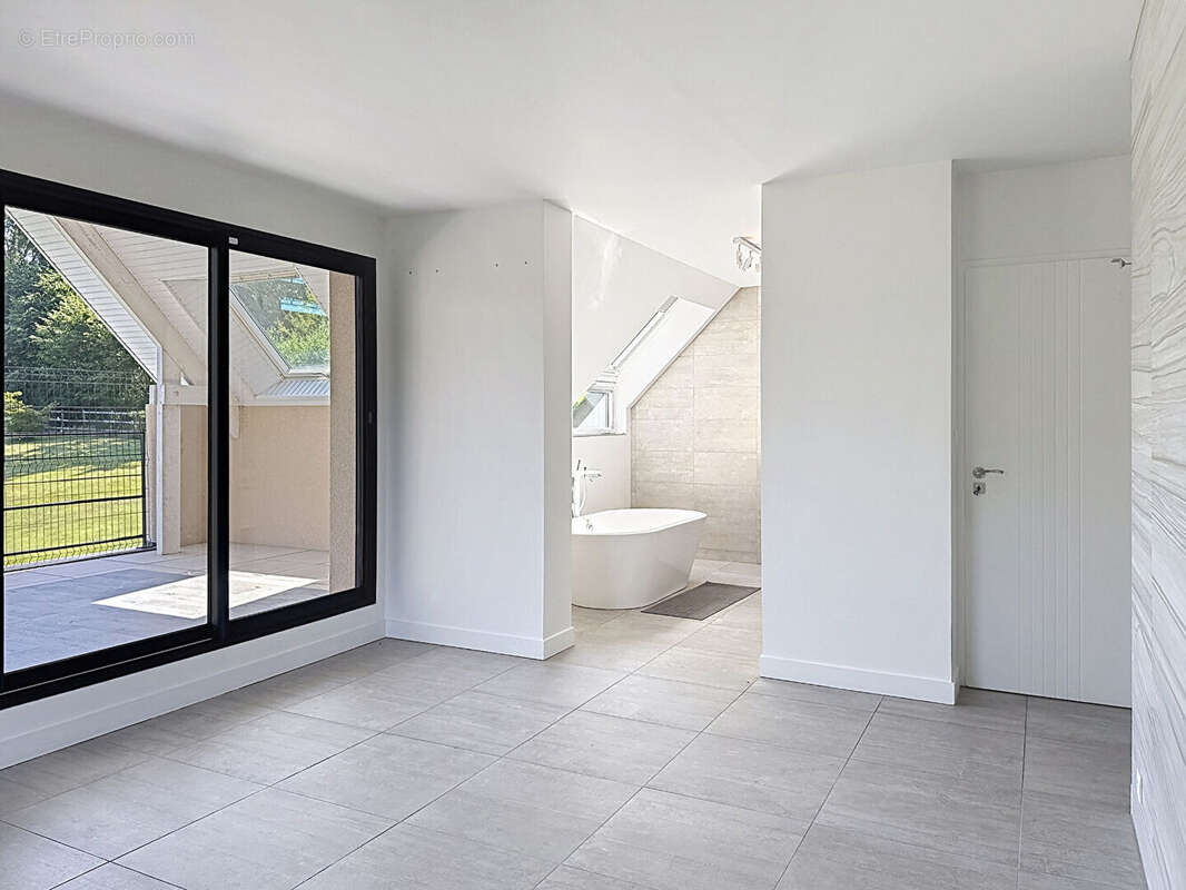 Maison Gonneville Sur Mer 174 m2 avec piscine - photo 4