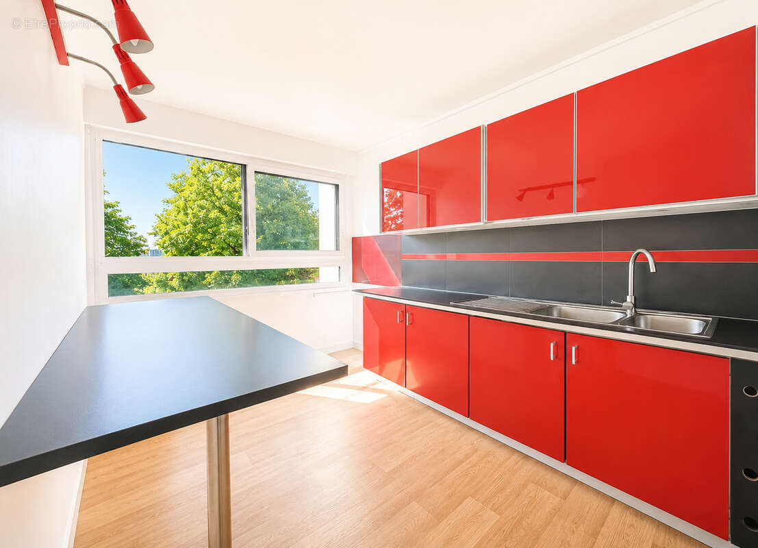 Appartement à VERRIERES-LE-BUISSON