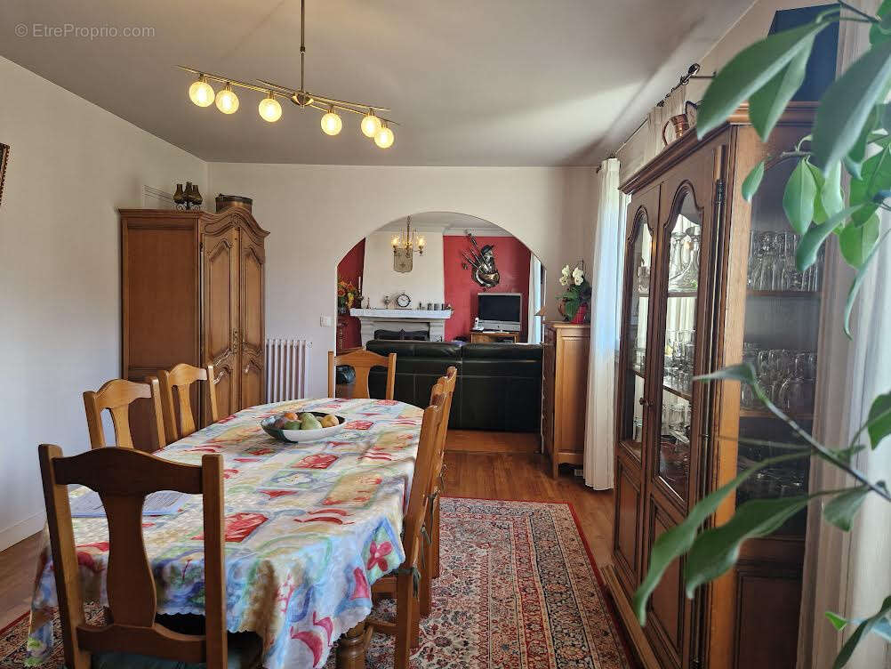 Maison à CAMORS