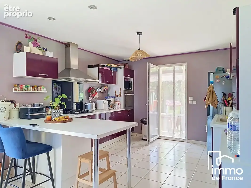 Maison de plain-pied 6 pièces (2012) - 120 m² au calme sur terrain de 1 053 m² - photo 4