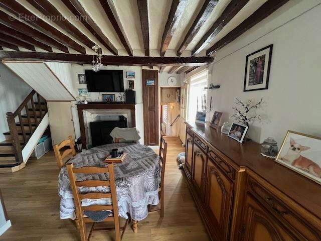 Maison 91 m² à Glos  - photo 5