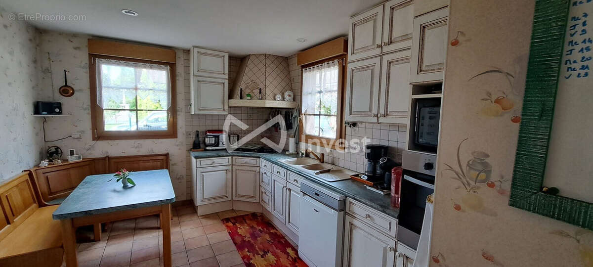 Maison à LIGNIERES-LA-CARELLE