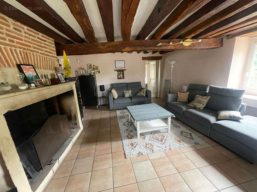 Maison à COULANGES-LES-NEVERS