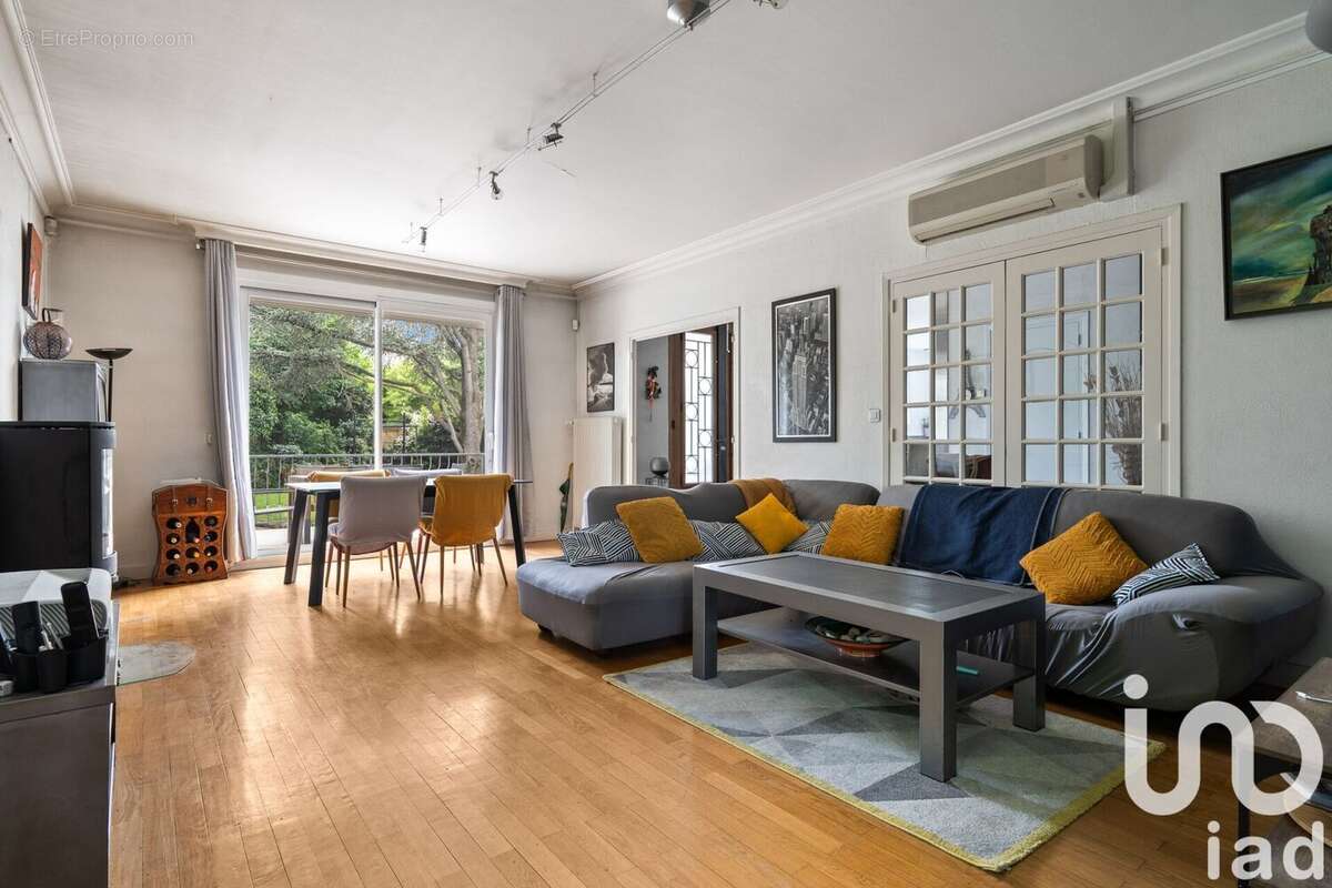 Photo 2 - Maison à DARDILLY