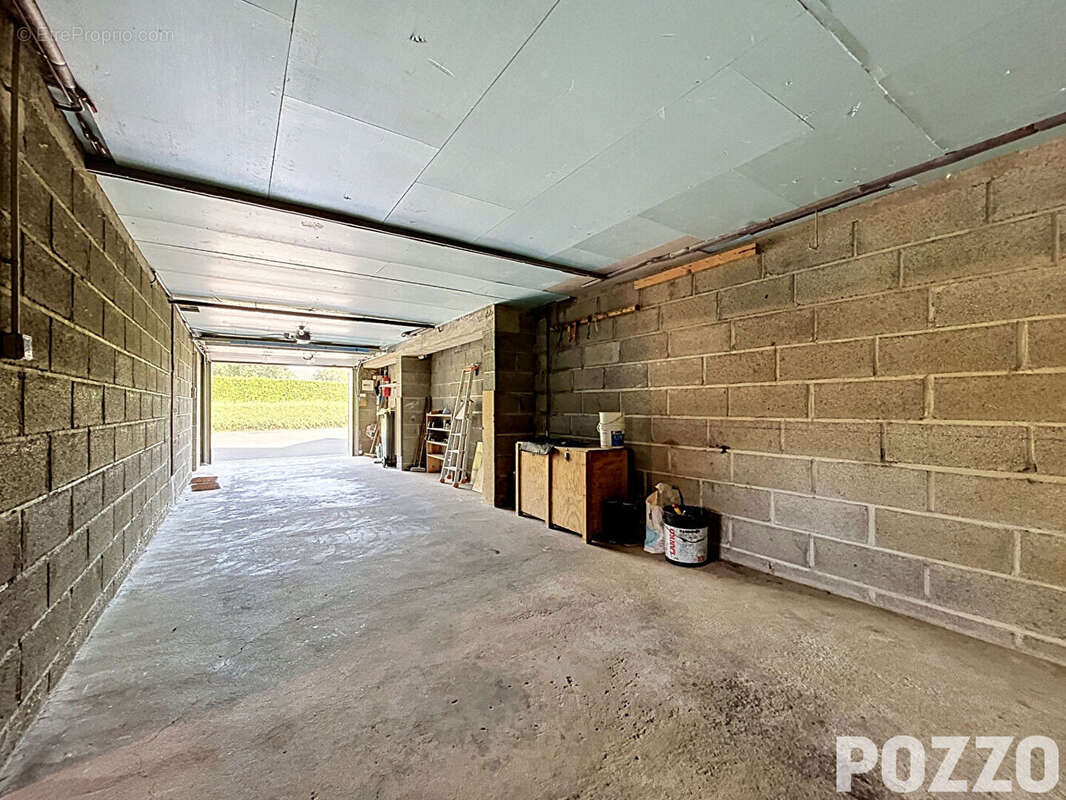 Maison avec grand sous-sol, dépendances de 275 m² et espace bien-être - photo 14
