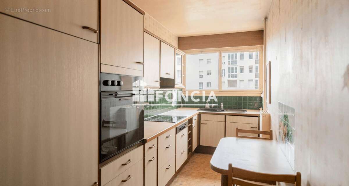 Appartement t3 avec balcon, stationnement et cave - proche gare - photo 7