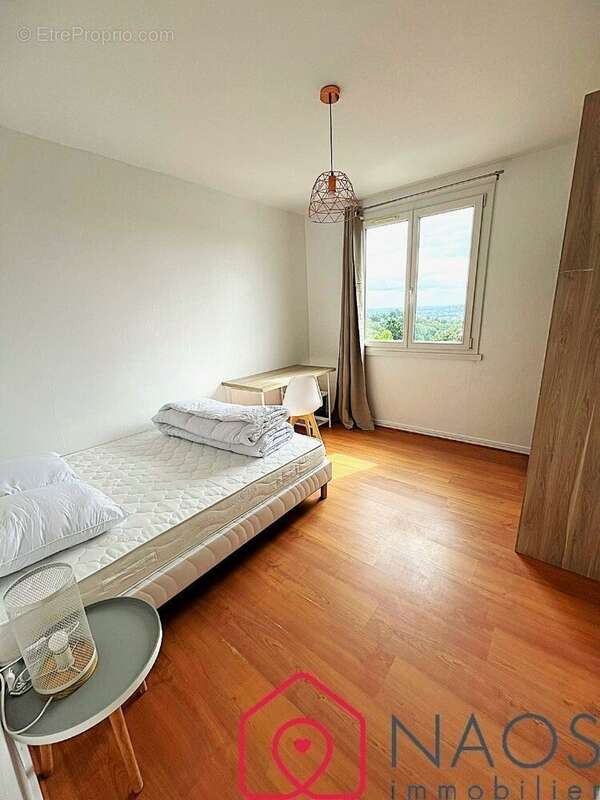 Appartement à MONT-SAINT-AIGNAN