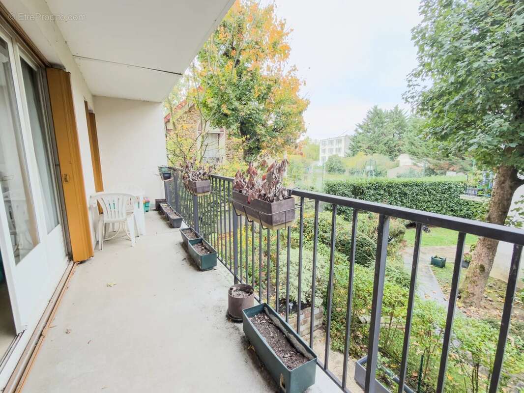 Appartement à LE RAINCY