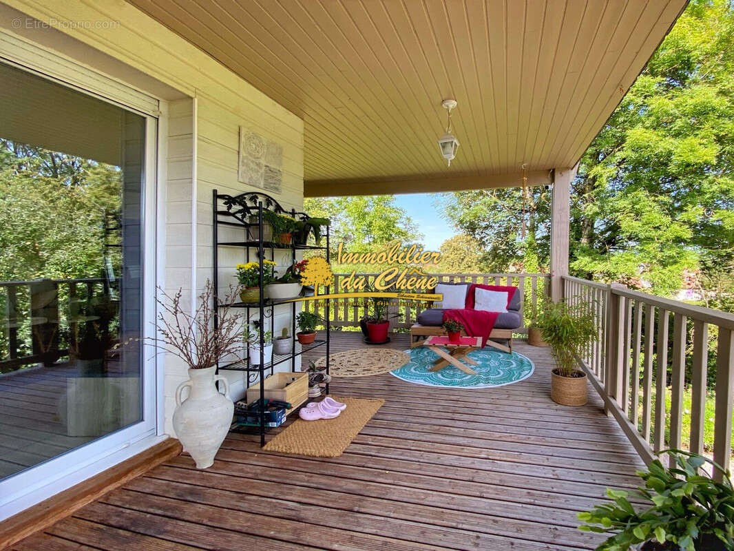 Maison à SAINT-VALBERT