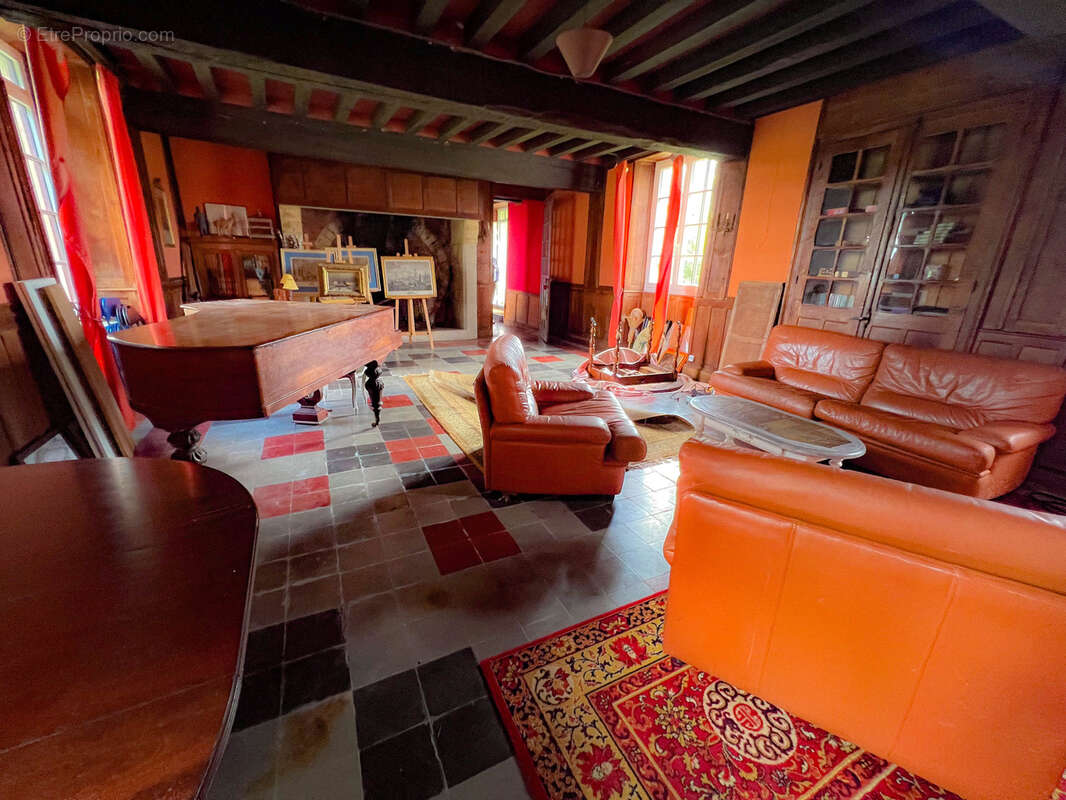 Maison à TOURNAI-SUR-DIVE