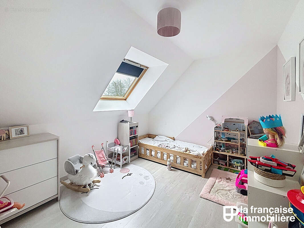 Maison à SAINT-SULPICE-LA-FORET