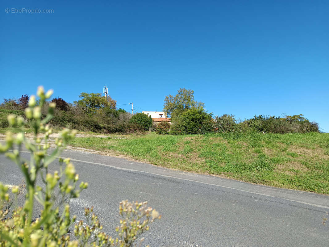 Terrain à PROMPSAT