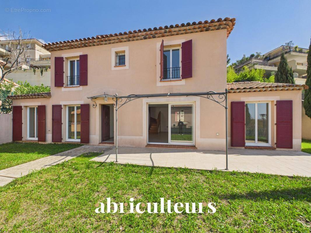Maison à MARSEILLE-12E
