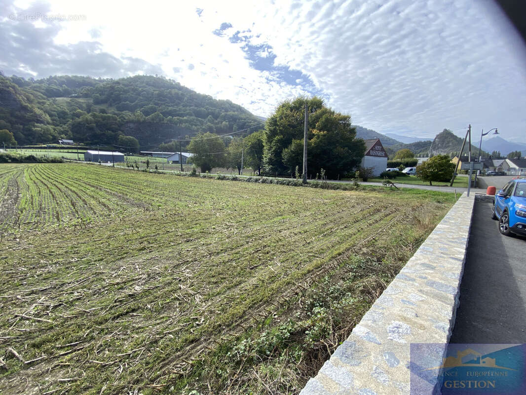 Terrain à ARGELES-GAZOST