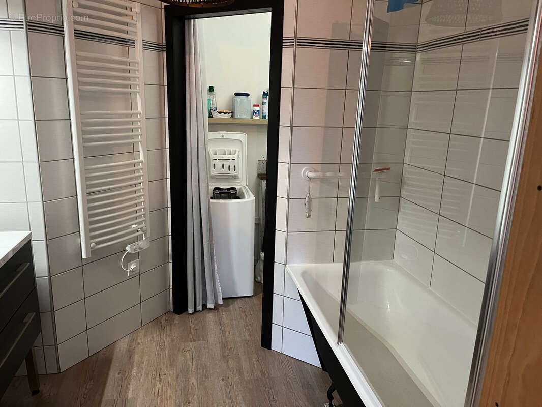 Appartement à CONTREXEVILLE