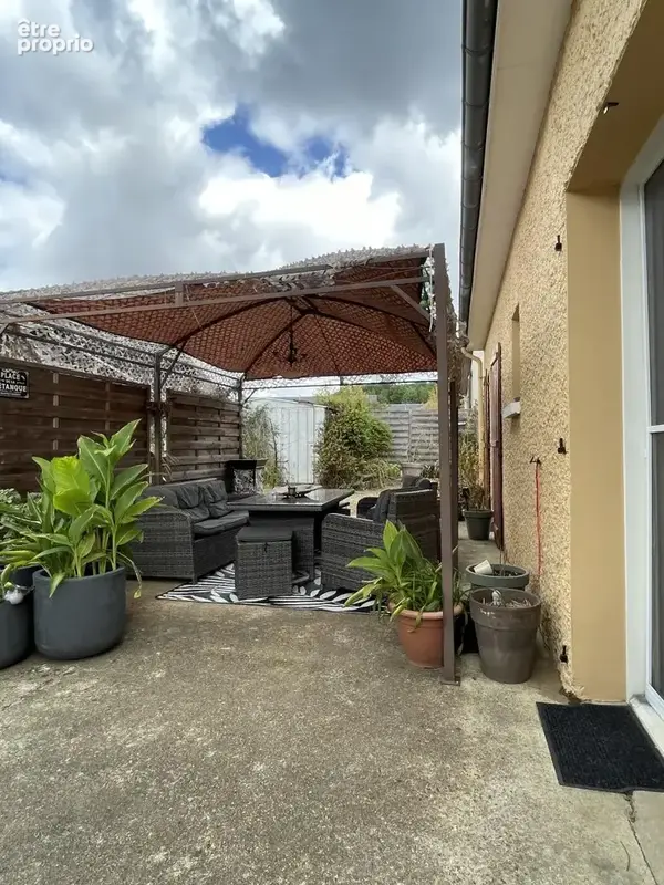 Maison 110 m² à Montfort-Le-Gesnois  - photo 3