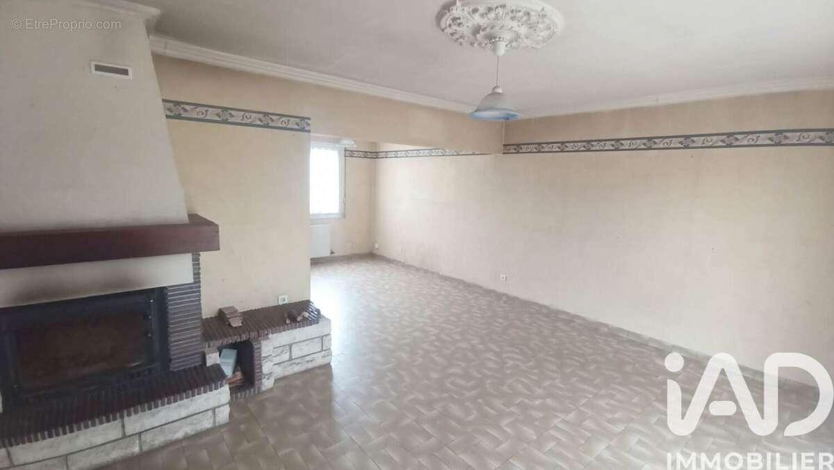 Photo 4 - Maison à NESMY